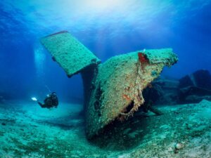 aegean wreck diving. Activities in Paros
