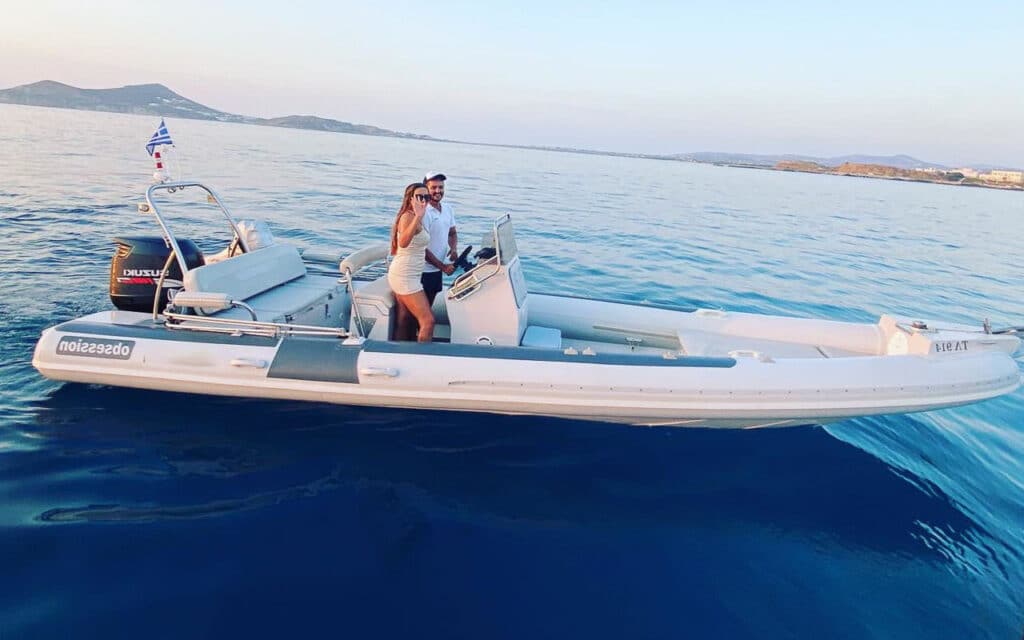 couple on a Fost 740. Boats in Paros. Charter a Boat. Rent a boat
